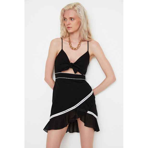 Trendyol Dress - Schwarz - Wrapover
