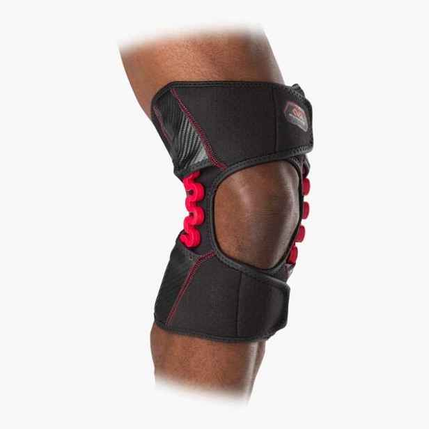 McDavid NRG KNEE OVER WRAP WITH SPRING HINGE Ortéza na koleno