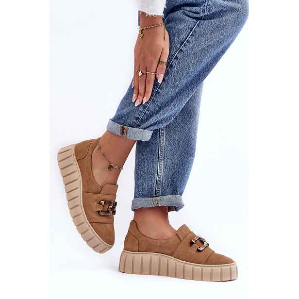 Lewski Shoes Zamszové dámské polobotky na platformě s ozdobou Lewski 3398