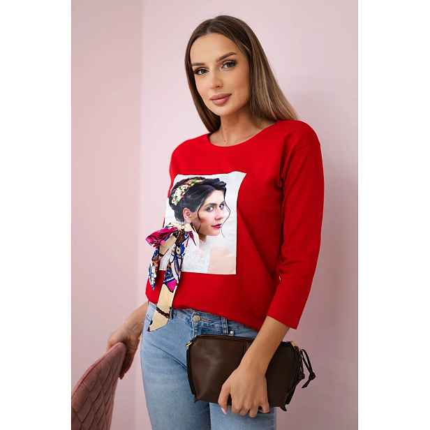 Halenka s grafikou a barevnou mašlí 3D