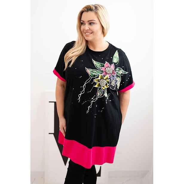 Kesi Włoski Dámská tunika Plus Size s květinovým vzorem a ozdobnými perličkami fuchsiová
