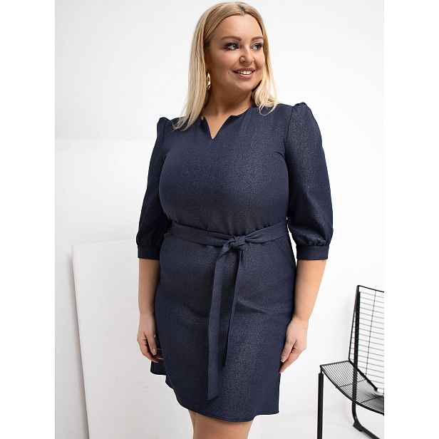 Plus size šaty s páskem