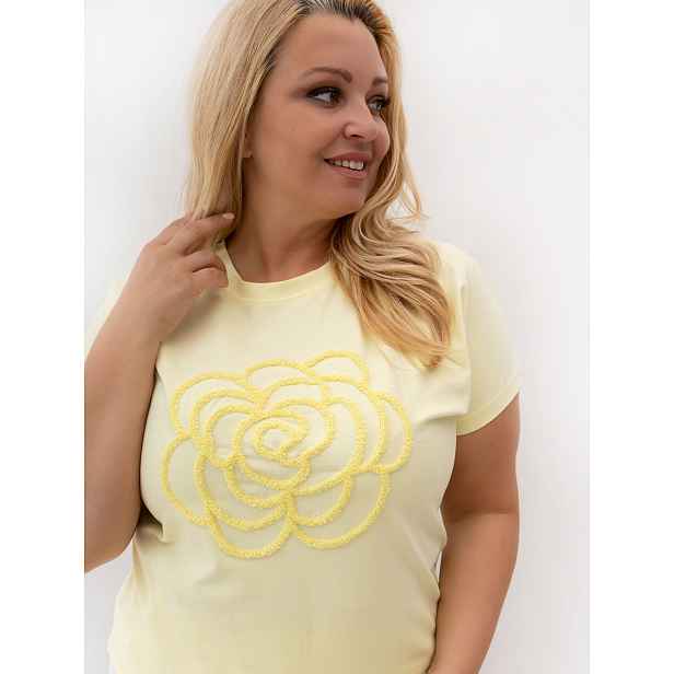 triko plus size s aplikací