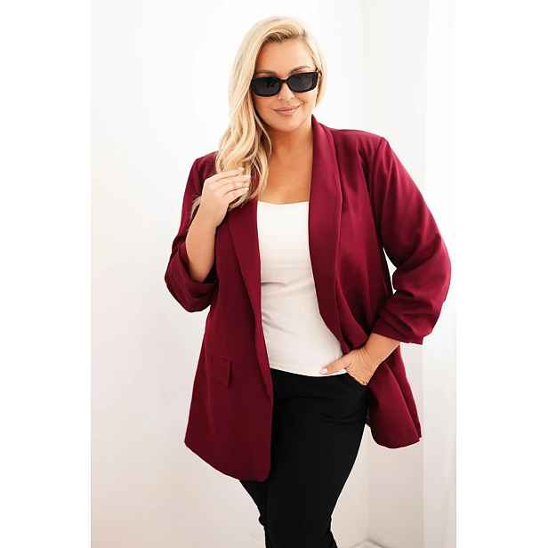 Elegantní plus size blejzr v barvě